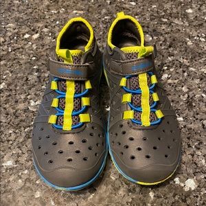 Stride Rite Phibian Shoes - Size 12